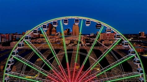 Bring your dog on a St. Louis Wheel ride next week